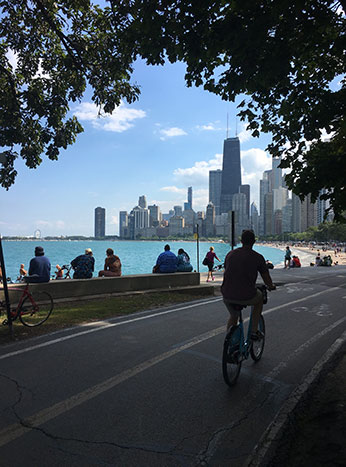 Chicago lakefront path looking downtown